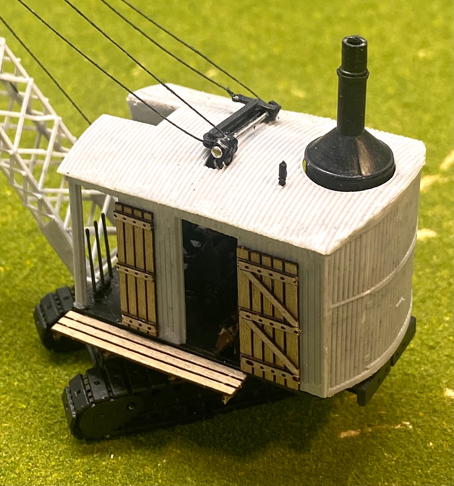 Walthers 360-304 HO Scale Erie B-2 Steam Crane Fully Assembled