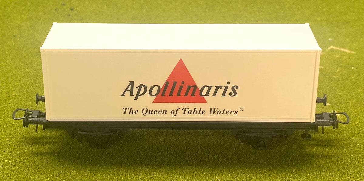 ROCO HO Scale "Apollinaris" Box Car "Le Buffet"Series made For Karstadt