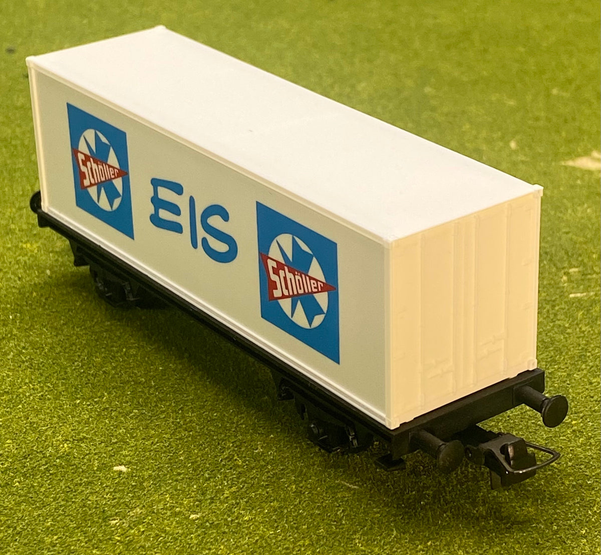 ROCO HO Scale "Scholler" Box Car "Le Buffet"Series made For Karstadt Restaurants-Cafes