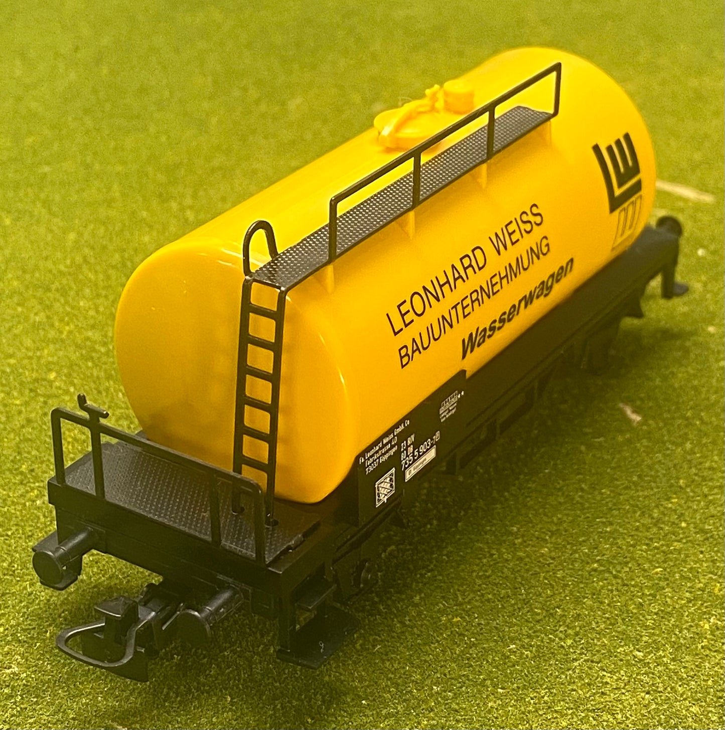 Marklin 00754-22 HO Scale "Leonard Weiss" Tank Car