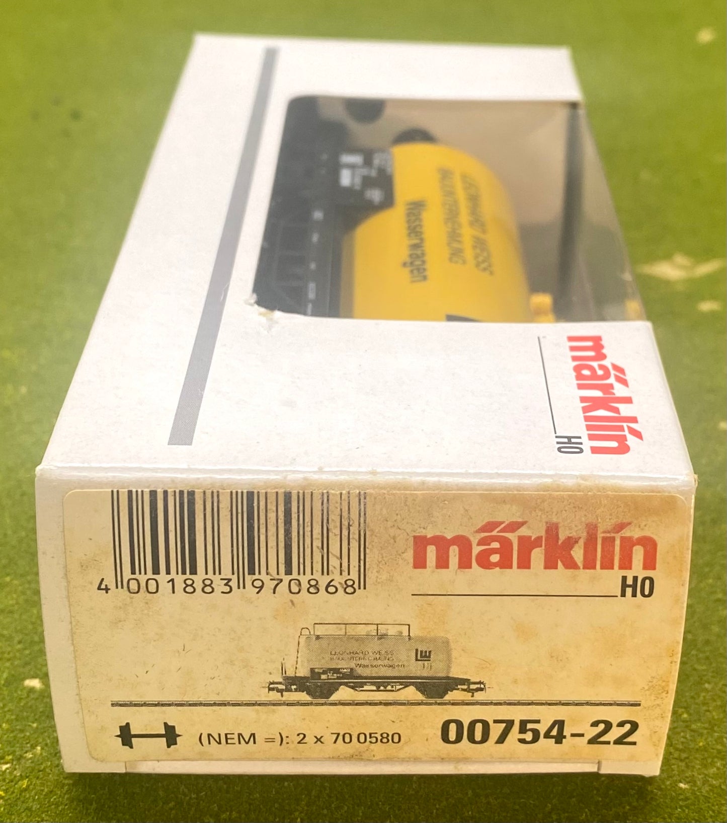 Marklin 00754-22 HO Scale "Leonard Weiss" Tank Car