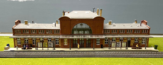 Faller HO Scale 110115 Central Station (Mittelstadt Station) Fully Assembled
