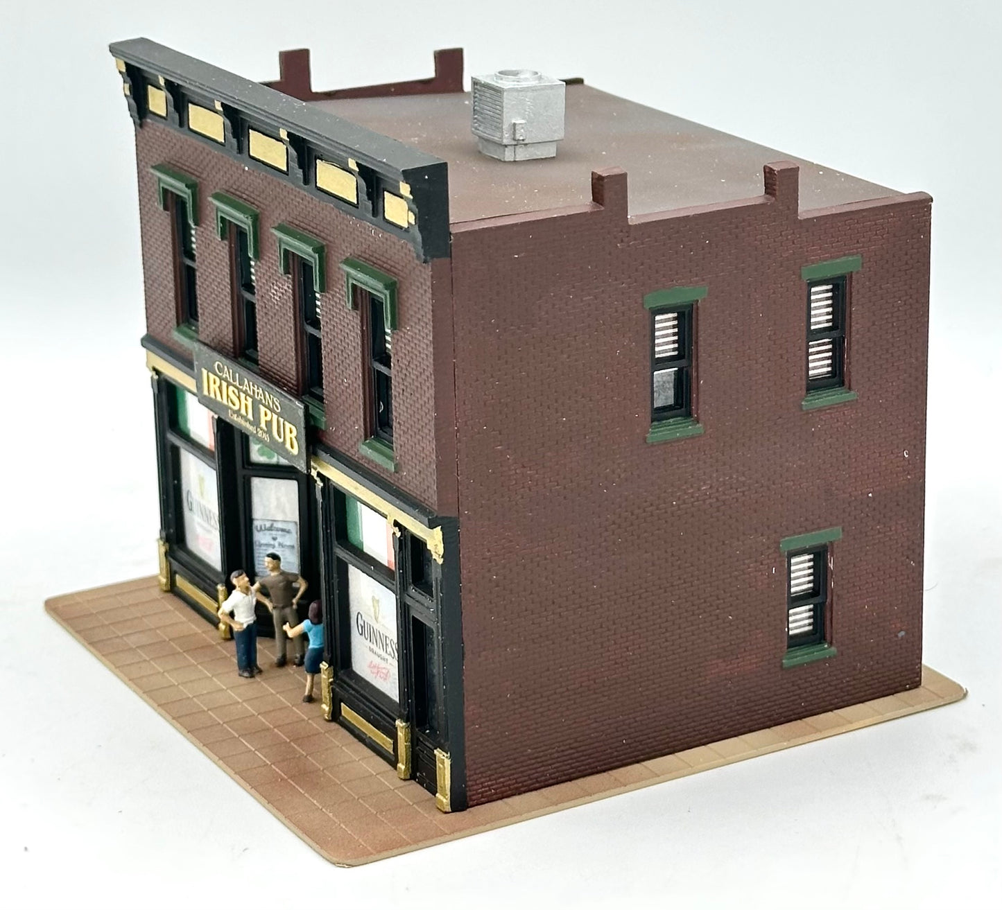 DPM HO Scale 2-Story Custom Painted "Callahan's" Irish Pub/Bar Fully Assembled. Lighted