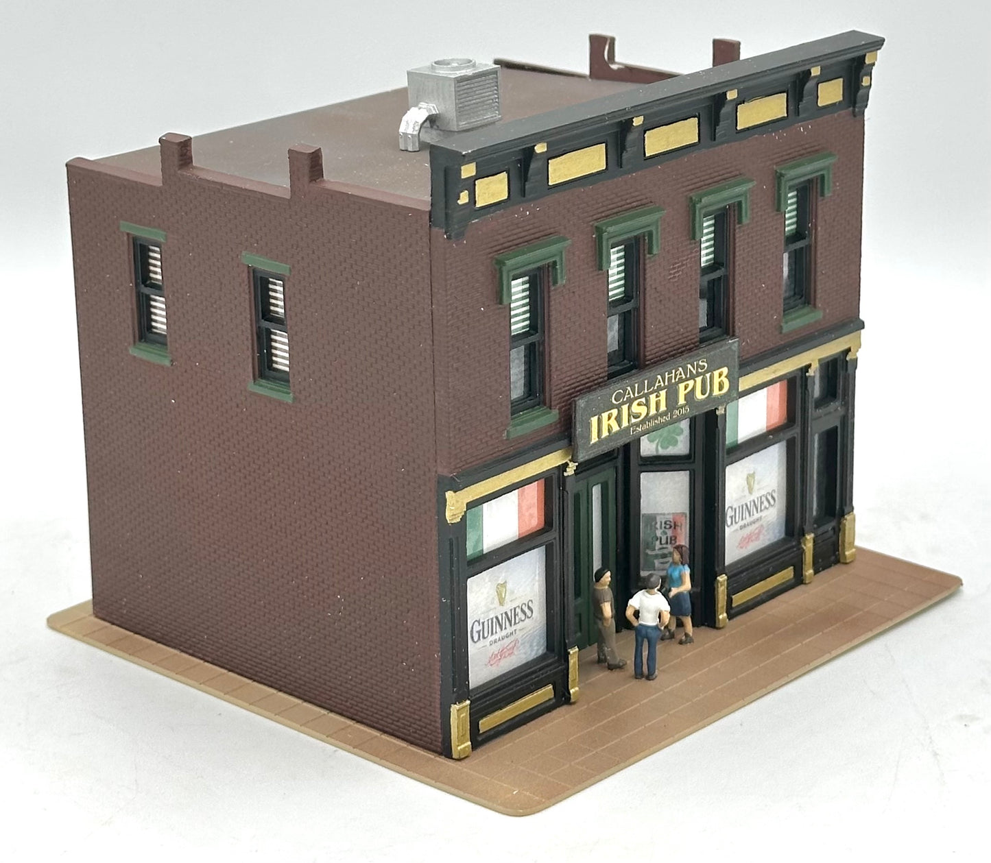 DPM HO Scale 2-Story Custom Painted "Callahan's" Irish Pub/Bar Fully Assembled. Lighted