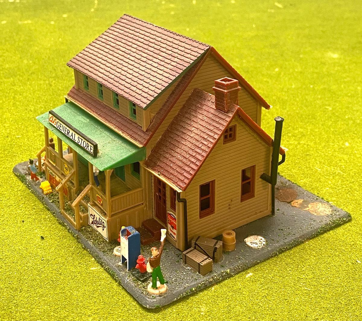 LifeLike HO Scale Al's General Store, Fully Assembled