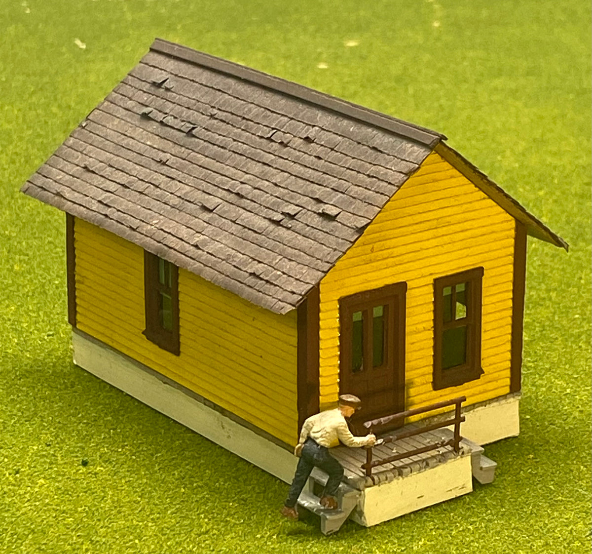 HO Scale Wood Custom Built Painted Company House Fully Assembled