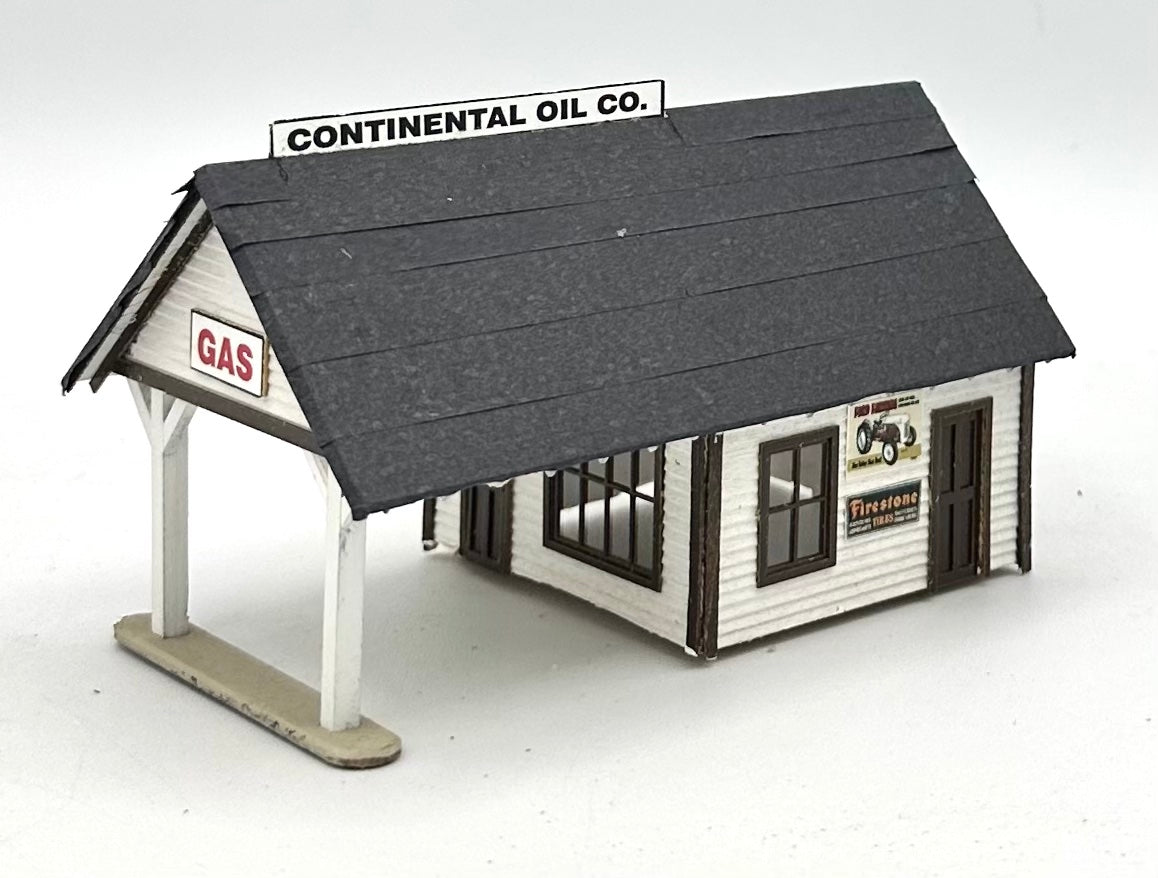 Banta Model Works HO Scale Laser Cut Wood Painted 1930's-40's Gas Station Fully Assembled