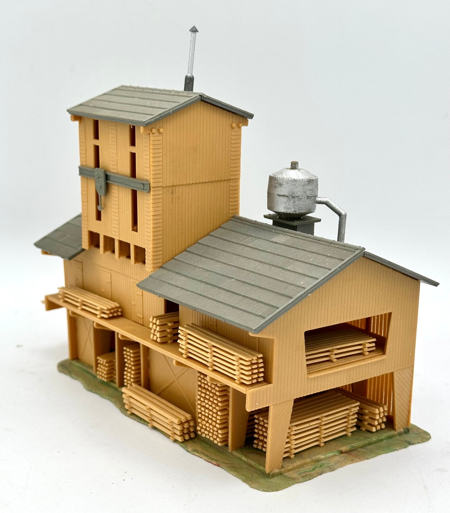Pola N Scale 241 Sawmill Fully Assembled