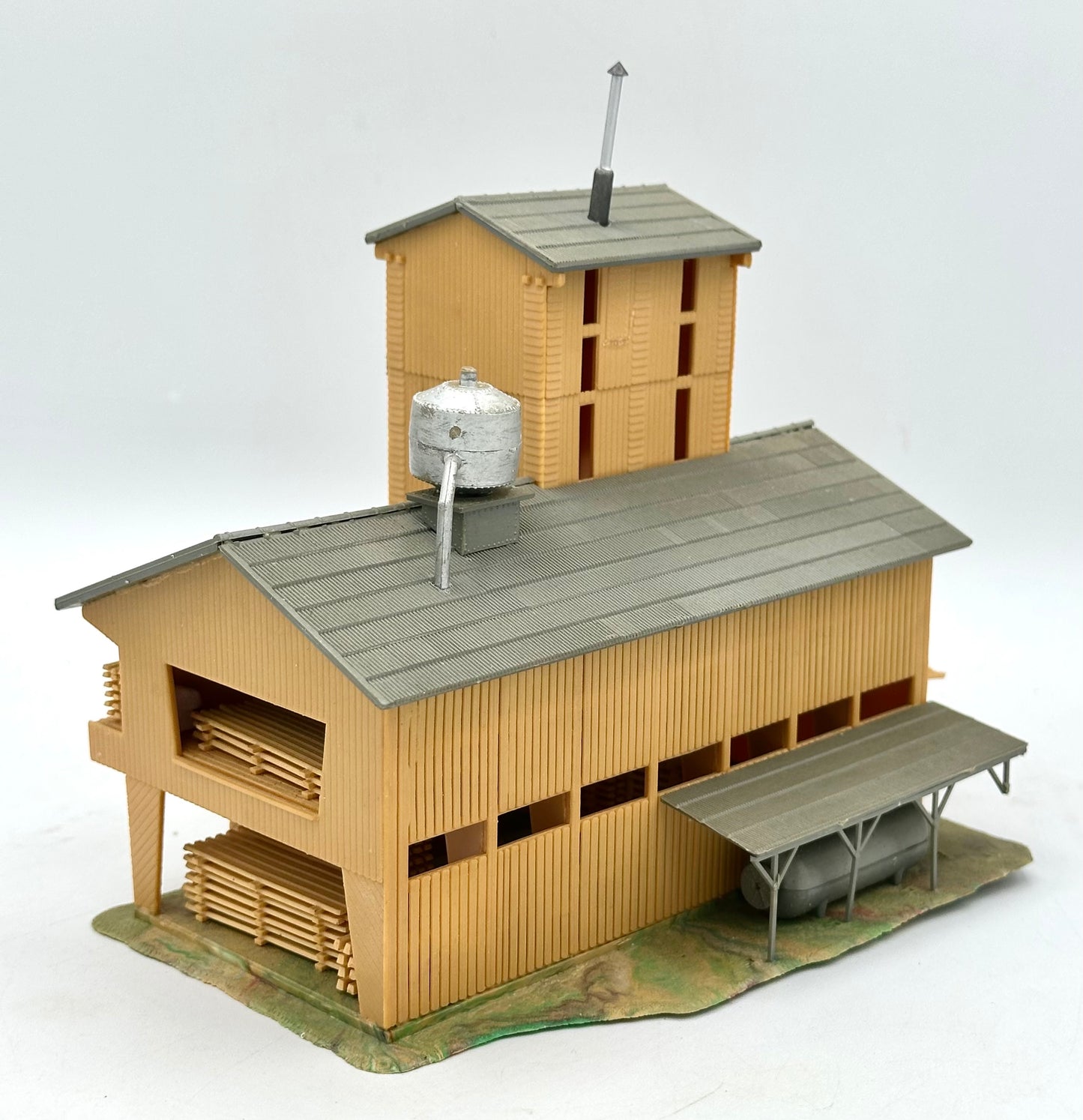 Pola N Scale 241 Sawmill Fully Assembled