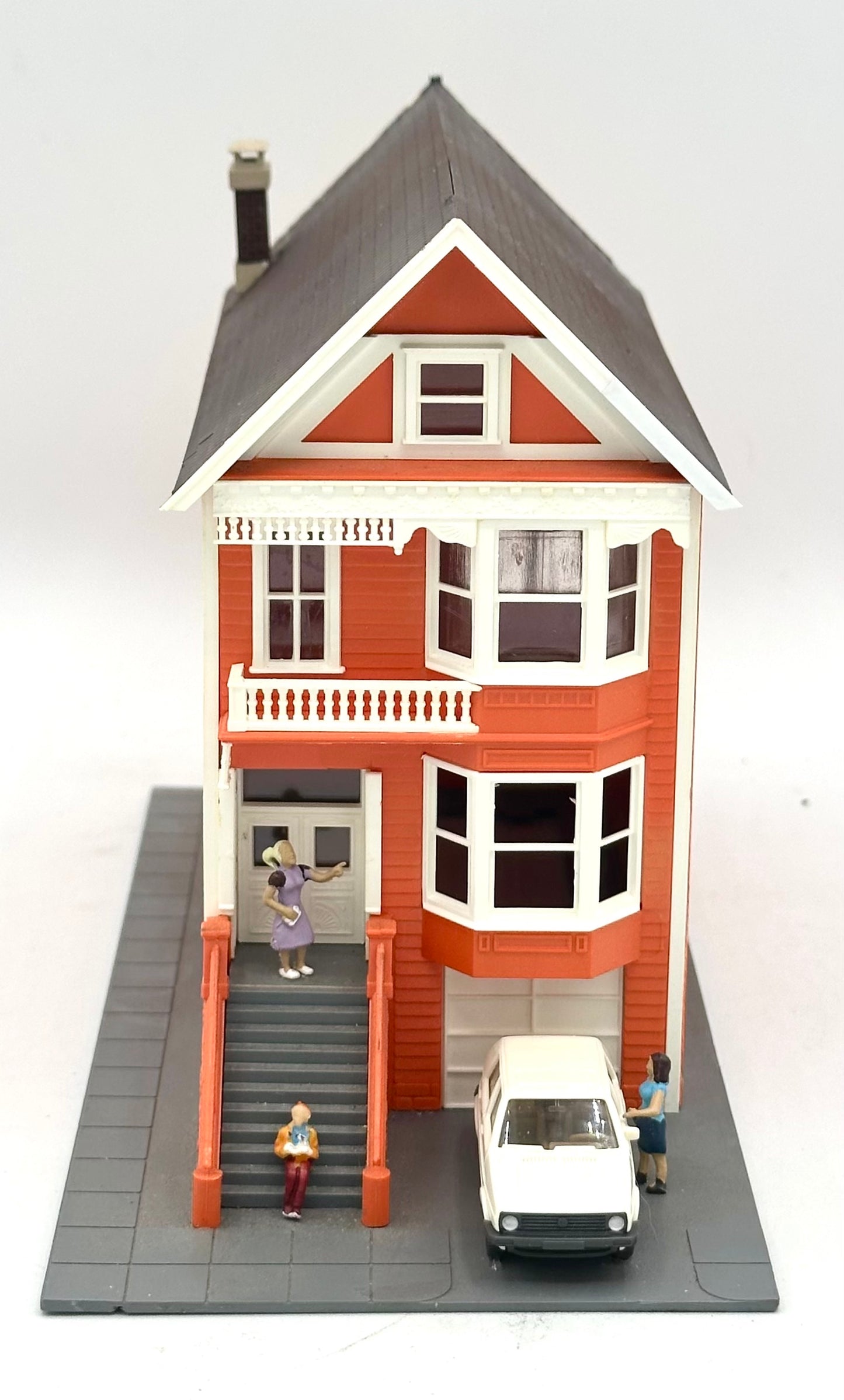 Walthers Cornerstone 931-950 HO Scale Kavanaugh House Victorian Style, Fully Assembled