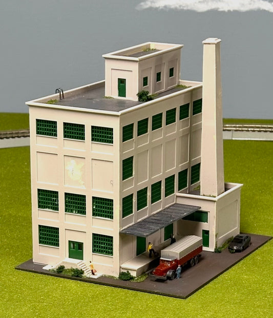 Walthers N Scale 933-3212 Red Wing Milling Co. Diorama Fully Assembled