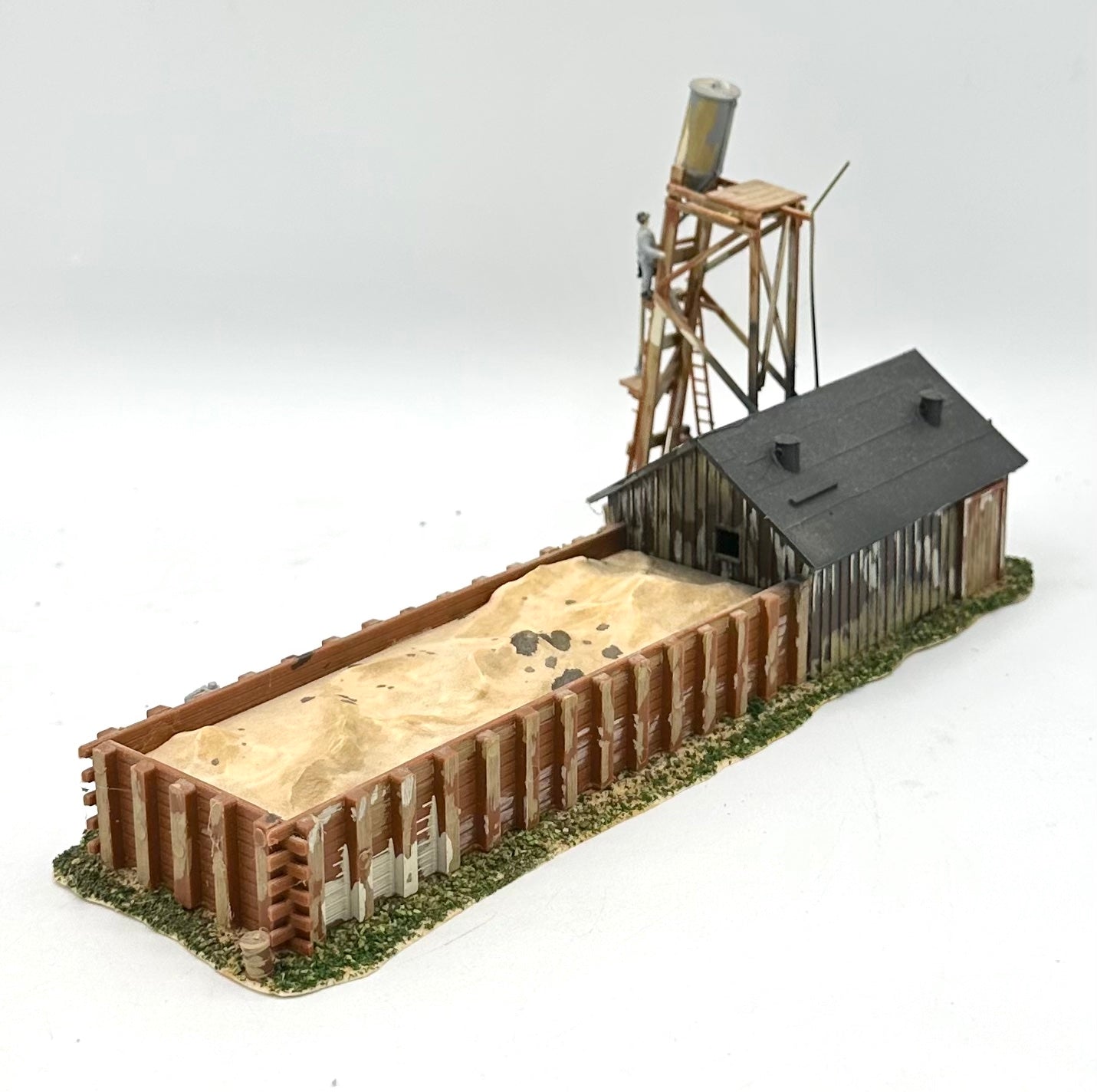 Pola HO Scale Custom Painted/Weathered Trackside Sandhouse Drying Facility