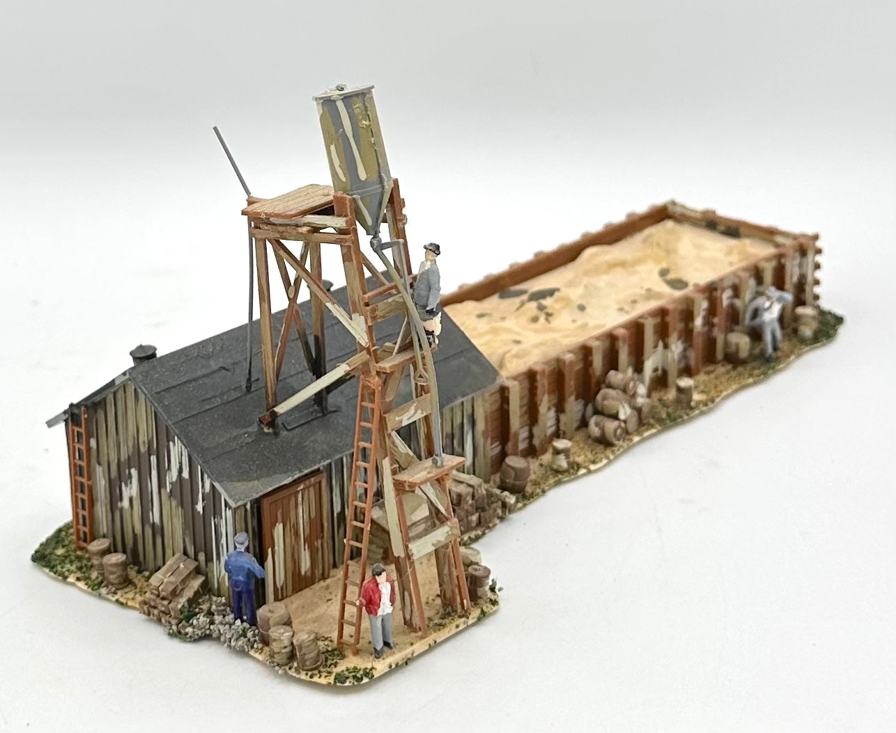 Pola HO Scale Custom Painted/Weathered Trackside Sandhouse Drying Facility