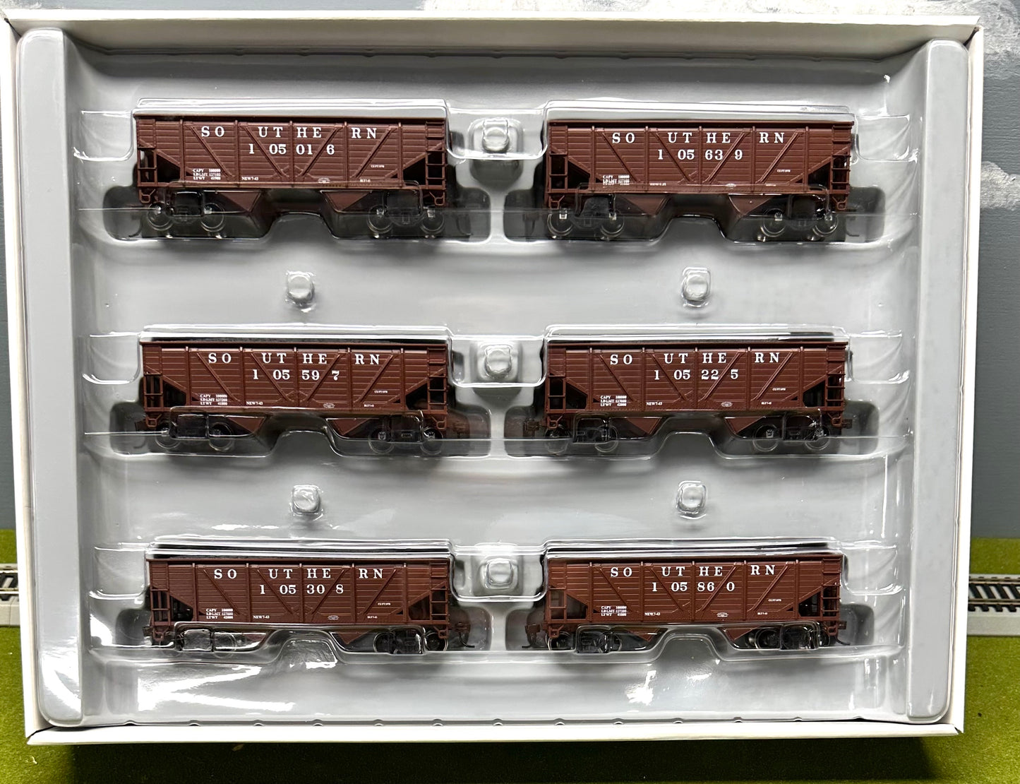 Athearn HO 91178 Southern 34' 2- Bay Hoppers&nbsp; (Comp) 6 Pack