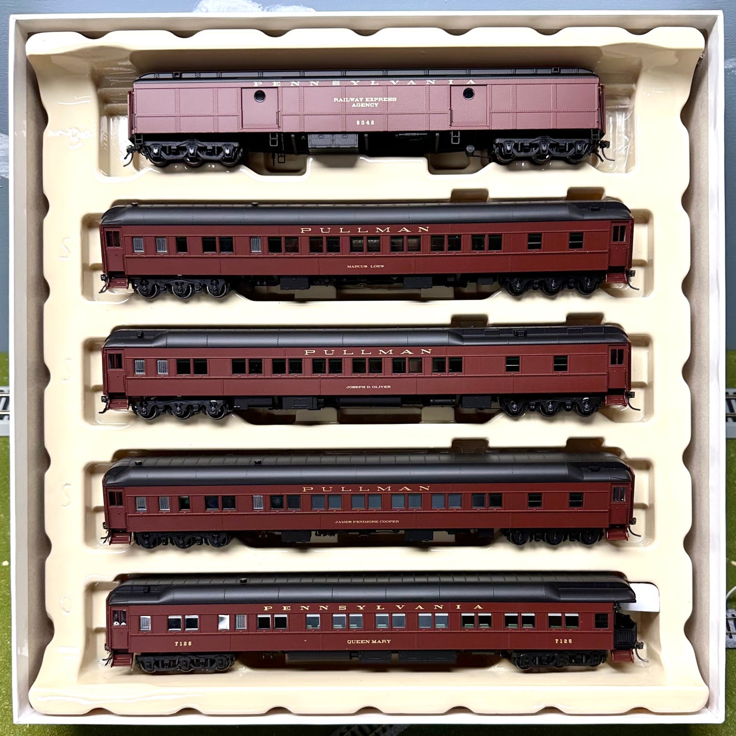 MTH HO 80-40001 HeavyWeight Pennsylvania Passenger Cars 6-Car Set