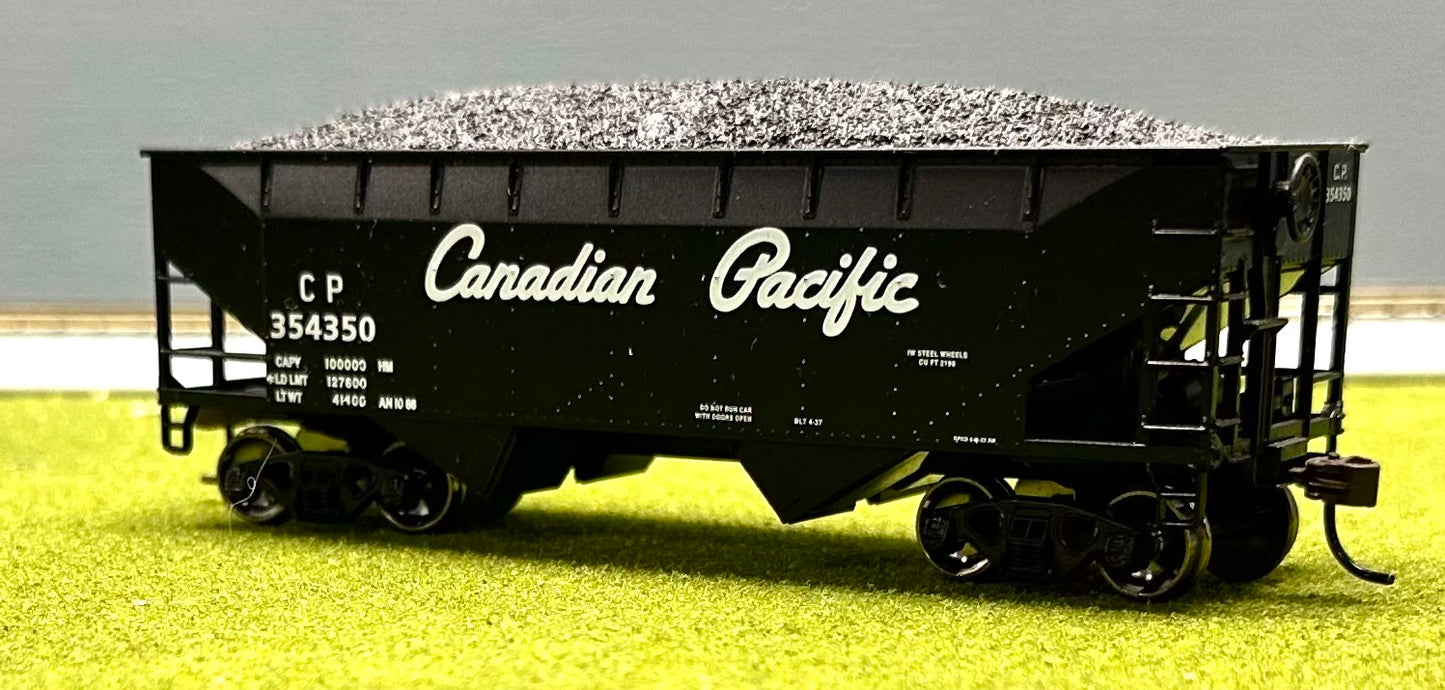Athearn HO 70835 Canadian Pacific 34' 2- Bay Hoppers (Offset) 6 Pack