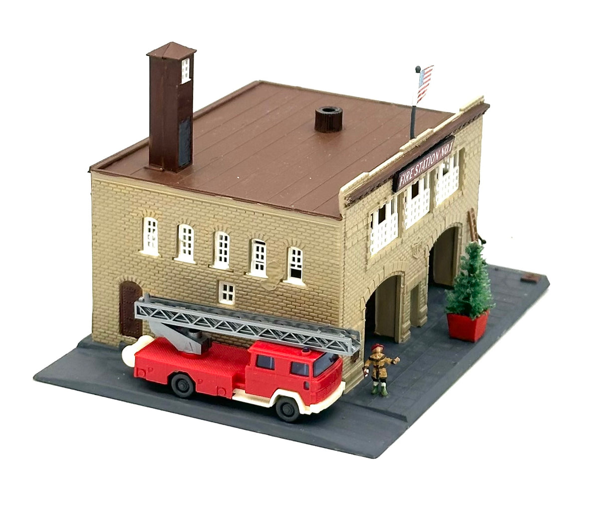 LifeLike  N Scale Engine House "Fire Station No 1", Fully Assembled
