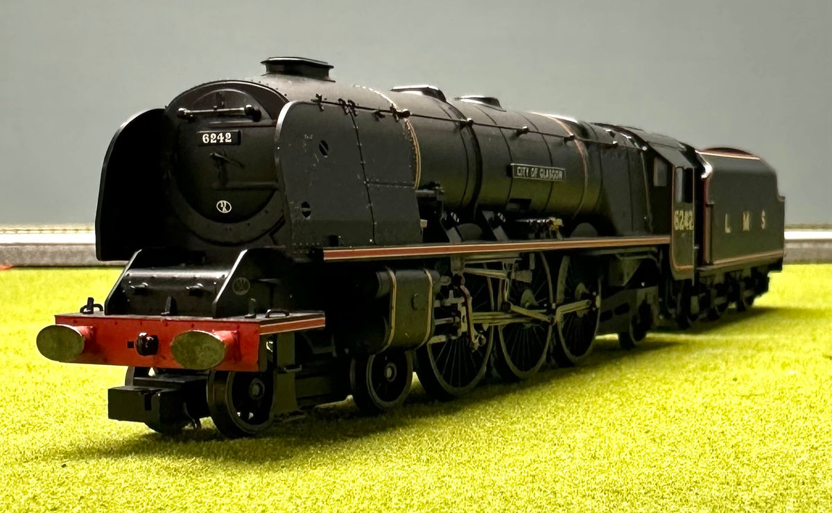 Hornby R2311 HO/OO BR 4-6-2 Duchess Class " City Of Glasgow" Steam Locomotive