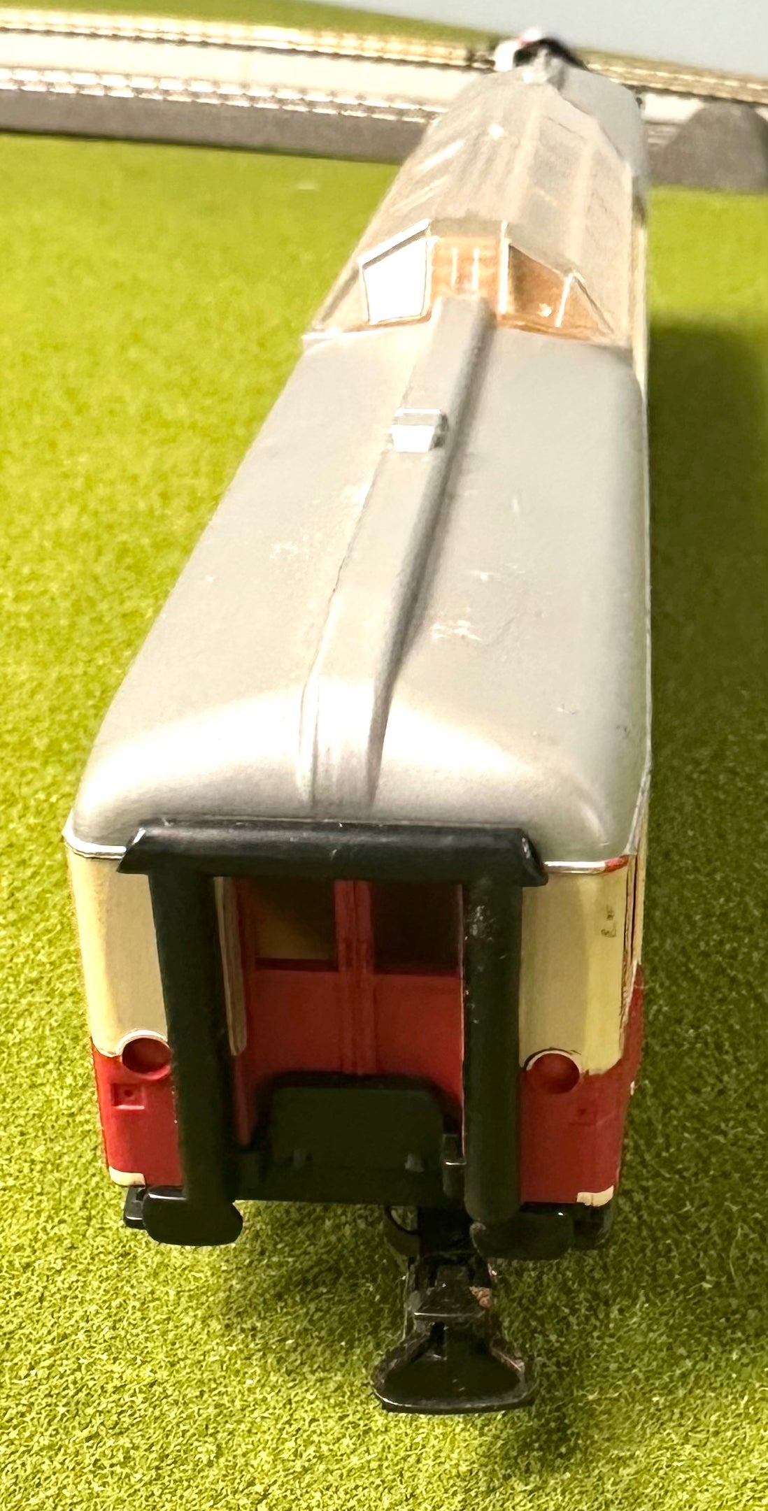 Marklin 4090 HO Scale DB TEE VistaDome Panoramic Passenger Car
