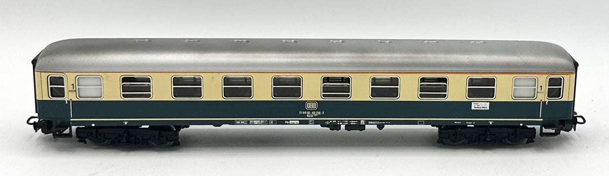 Marklin 4111 HO Scale DB 1st Class Passenger Car