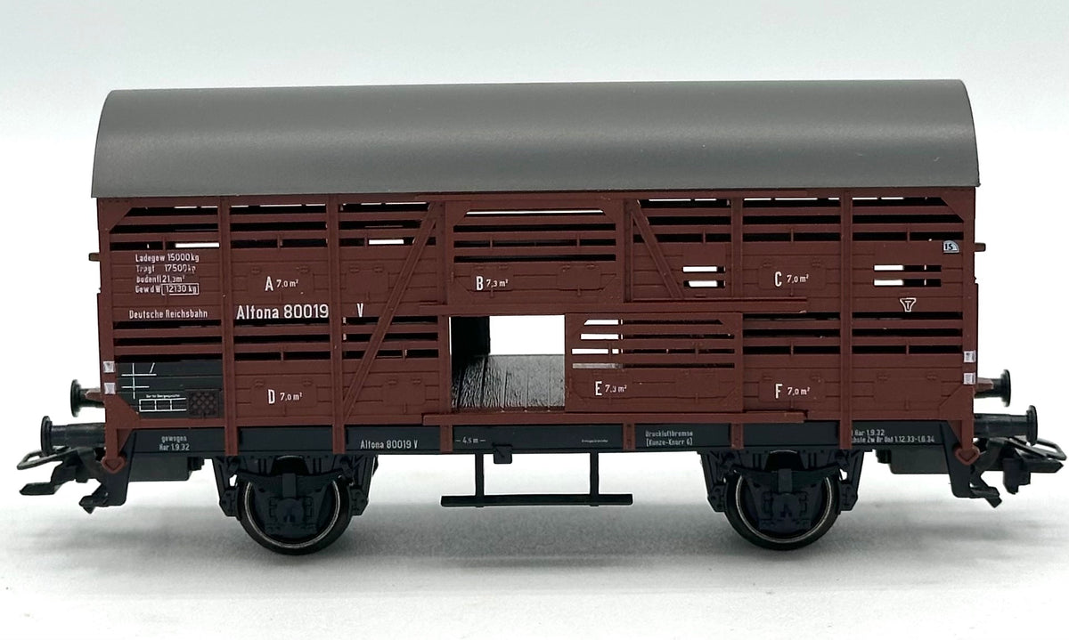 Marklin 4888 HO Scale DB Livestock Car