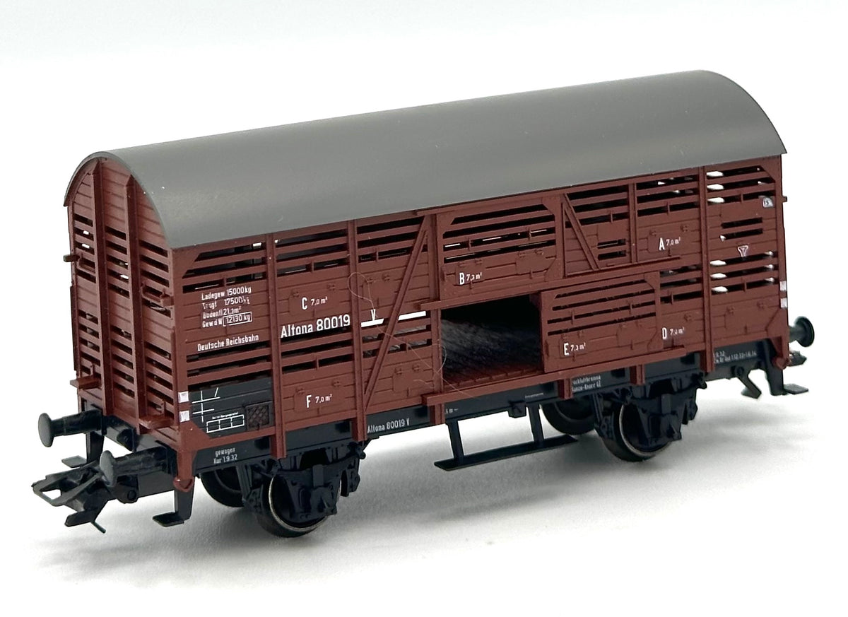 Marklin 4888 HO Scale DB Livestock Car
