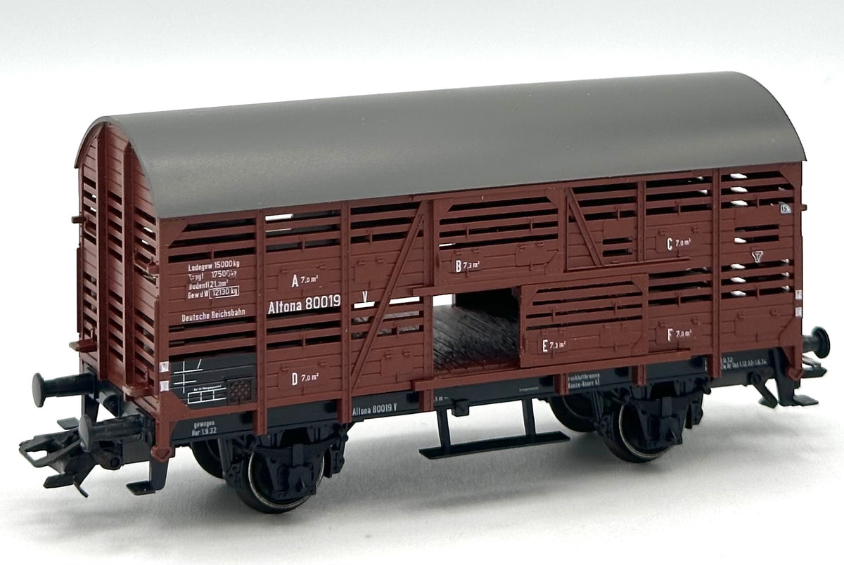 Marklin 4888 HO Scale DB Livestock Car