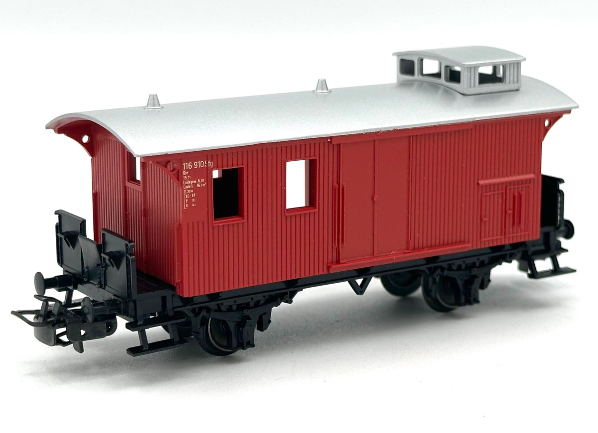 Marklin 116 910 HO Scale Fire Brigade Equipment/Crew Car
