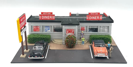 City Classics HO Custom Built/Painted " West End Diner" Fully Assembled Lighted Diorama