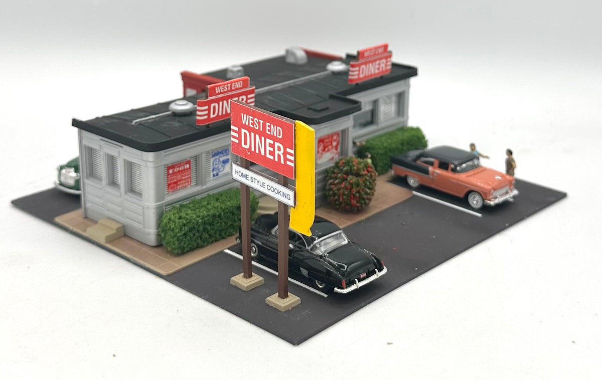 City Classics HO Custom Built/Painted " West End Diner" Fully Assembled Lighted Diorama