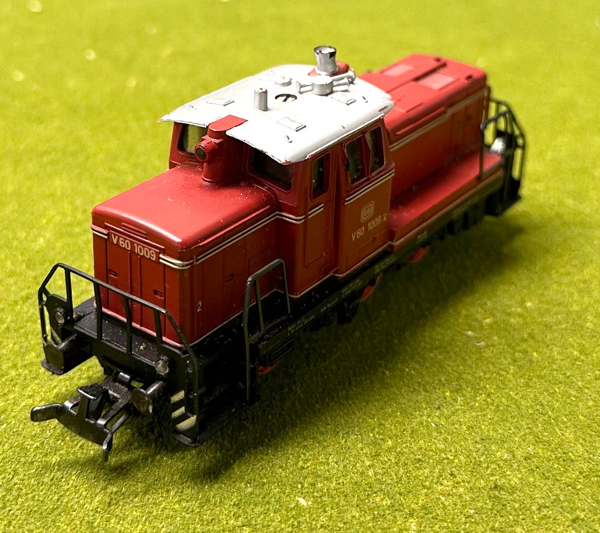 Marklin 3065 HO Rare Analog 3-Rail AC Diesel Locomotive. DB V60 1009