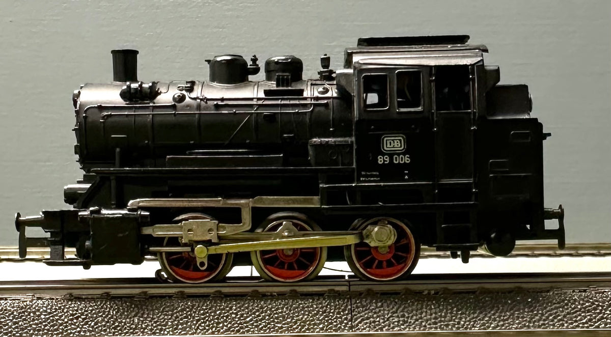 Marklin 3000 HO DB BR 89 006 3-Rail Analog AC Steam Locomotive