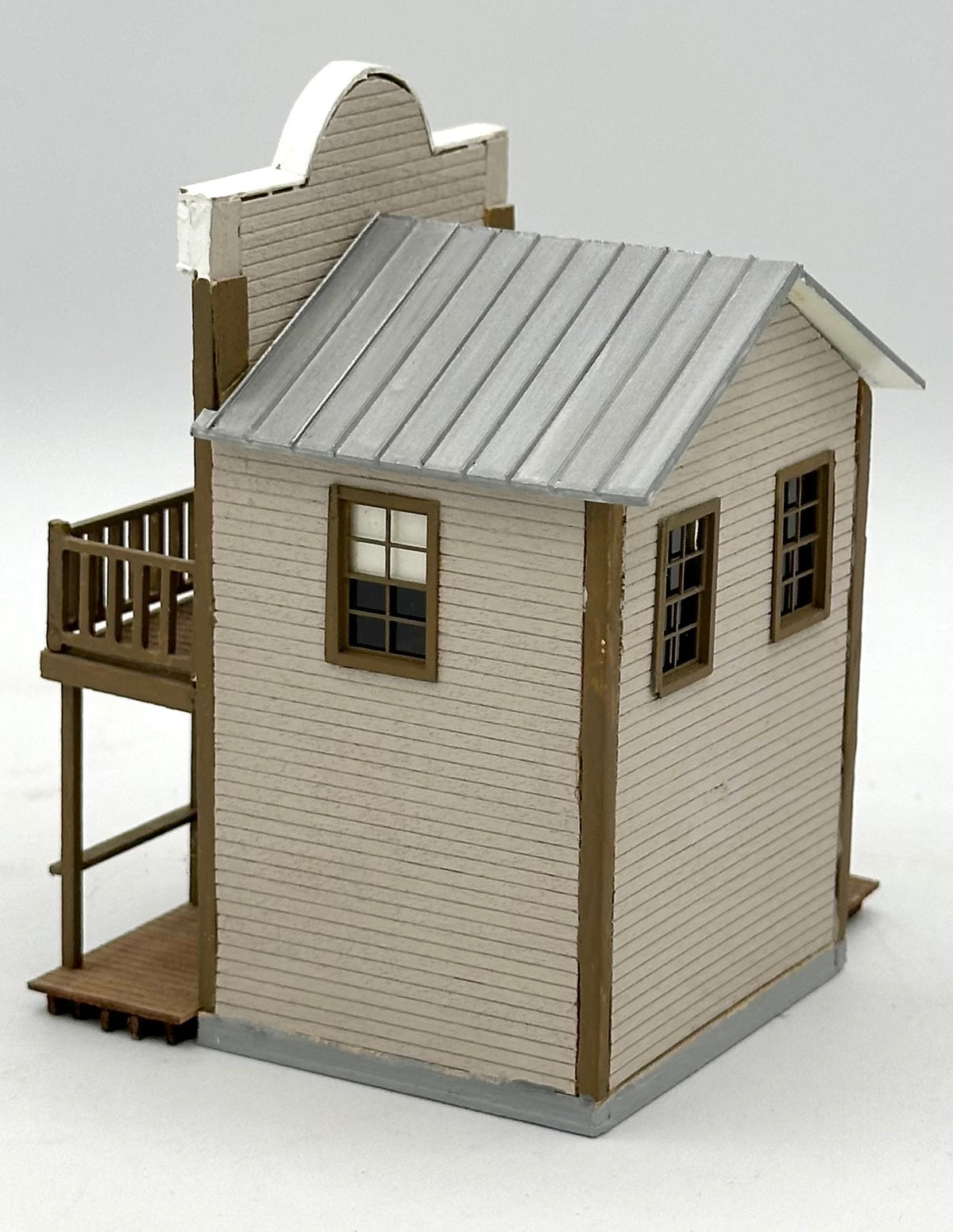 HO Scale Wood/Card Custom Built Painted Old Shop Fully Assembled