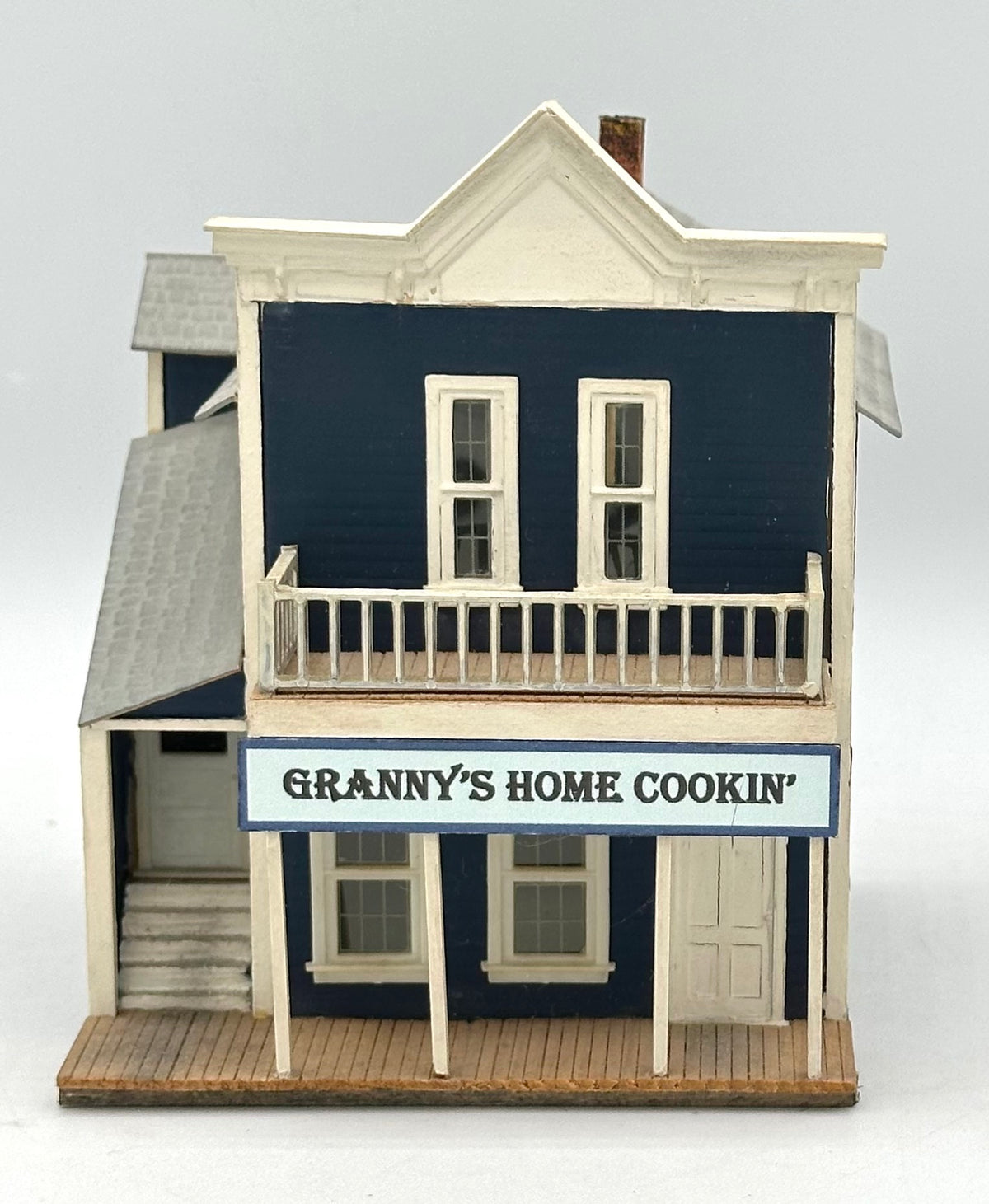HO Scale Wood/Card Custom Built Painted "Granny's Home Cookin" Fully Assembled