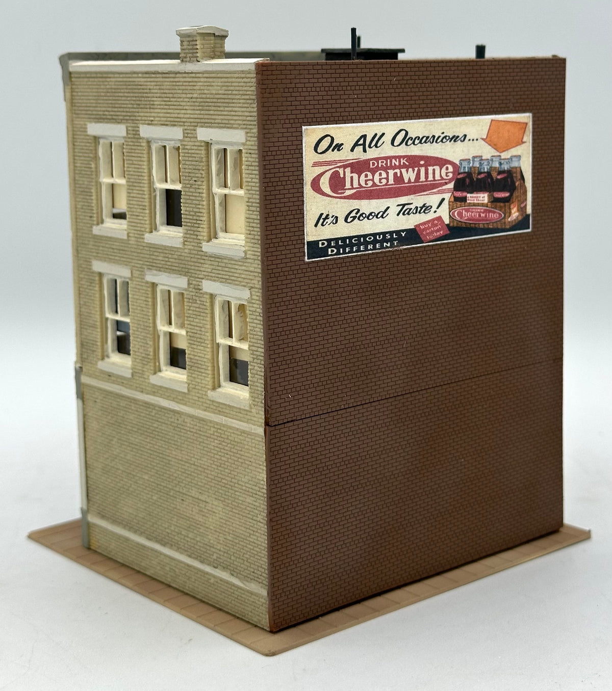 DPM HO Scale Custom Painted/Weathered "State Bank" Fully Assembled