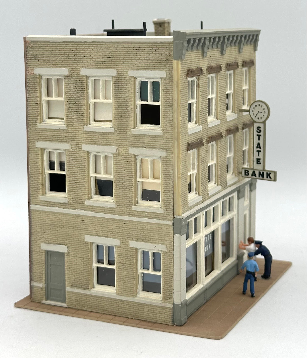 DPM HO Scale Custom Painted/Weathered "State Bank" Fully Assembled