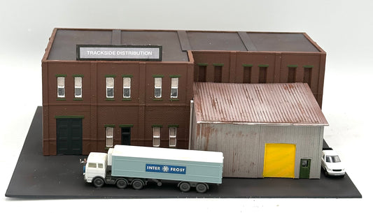 Woodland Scenics N Scale Custom Built/ Painted "Trackside Distribution" New Diorama
