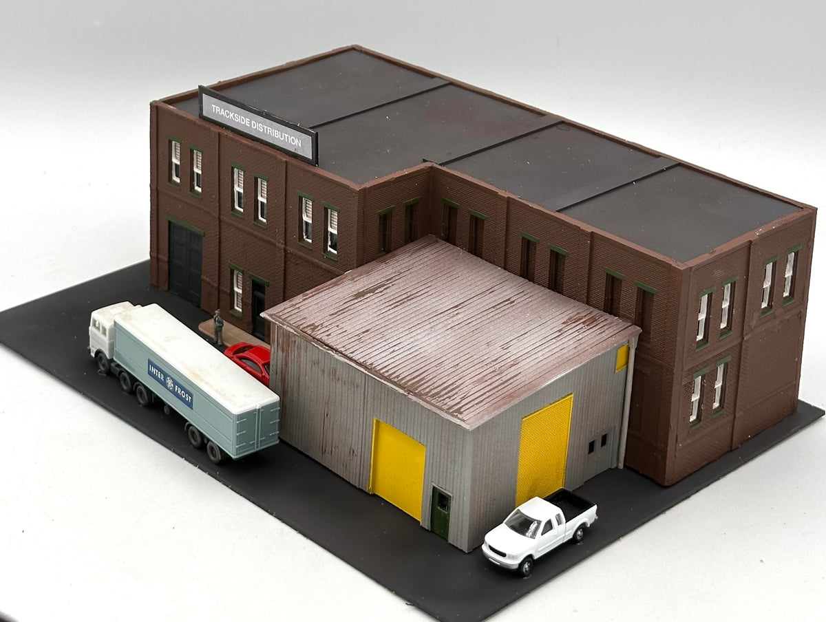 Woodland Scenics N Scale Custom Built/ Painted "Trackside Distribution" New Diorama