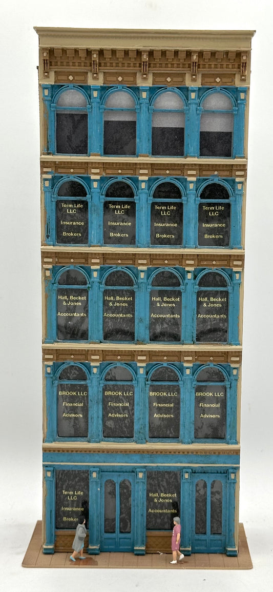 City Classics HO Scale Flat Custom Painted 5-Story Art Deco Building " Office Block" Street Figures