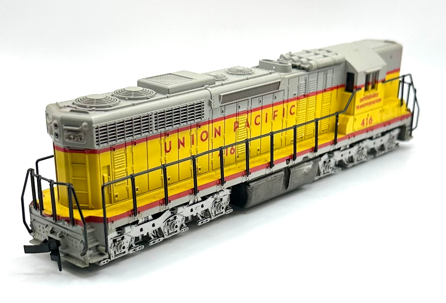 Atlas HO Scale 7002 Union Pacific  SD24 DC Diesel Locomotive 416