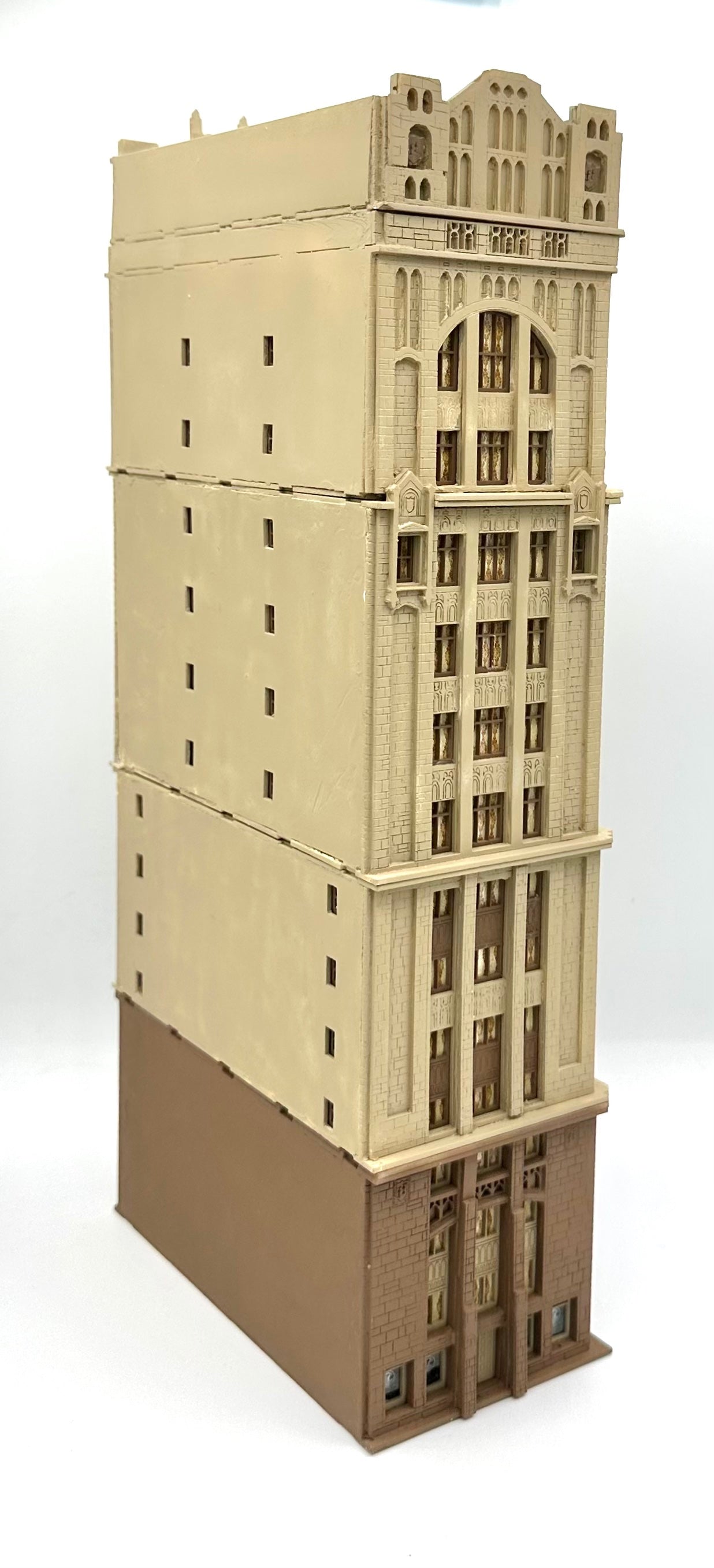 CWM N Scale Apartment/Condo 15-Story Custom Painted Tower Block  Lighted,