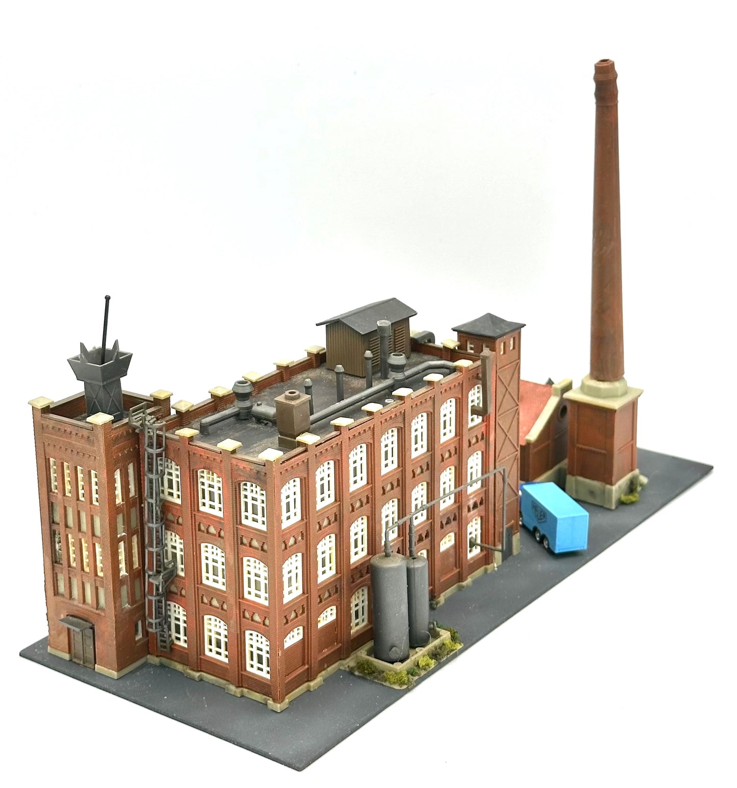 Kibri Z Scale 36770+Additional Building Custom Painted/Weathered Factory Buildings Fully assembled Diorama