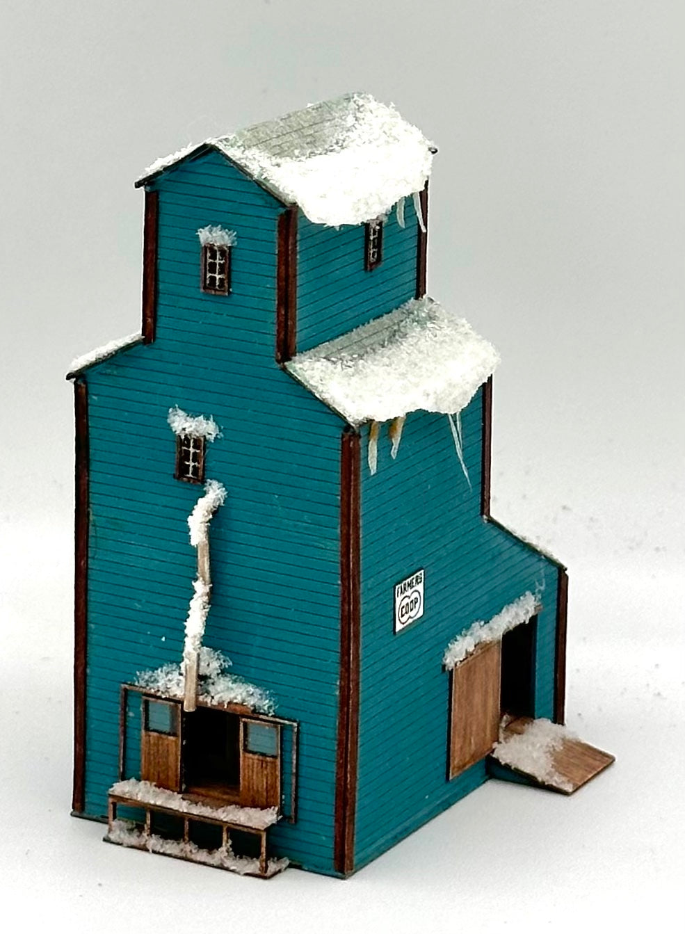 LaserCut Z Scale Wooden Grain Elevator Custom Painted/ Winter Weathered Fully Assembledbled