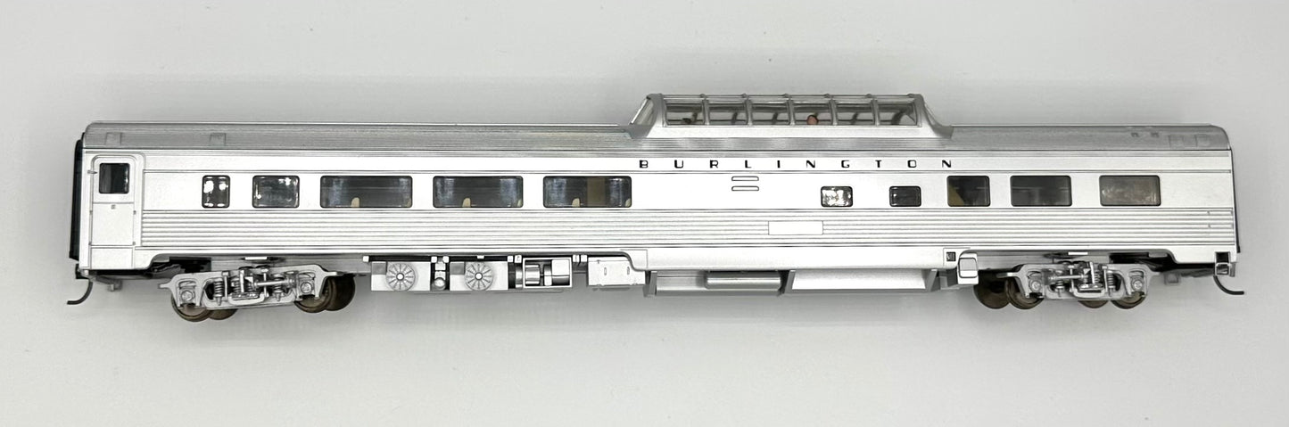 Walthers HO Scale Burlington Budd Vista Dome Coach