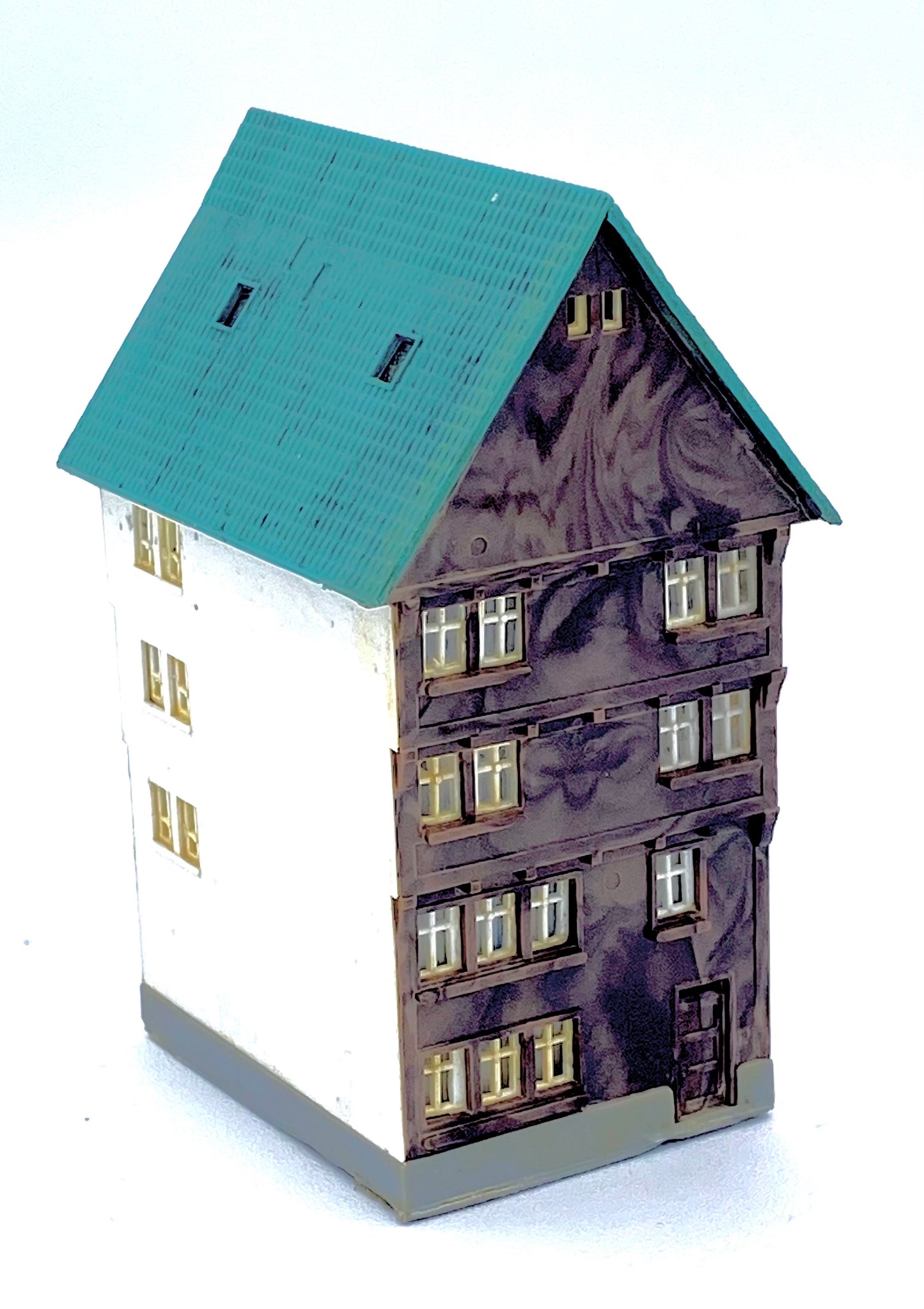 Kibri Z Scale 5-Story Apartments/ Ground Floor Shops Custom Painted Full Assembled