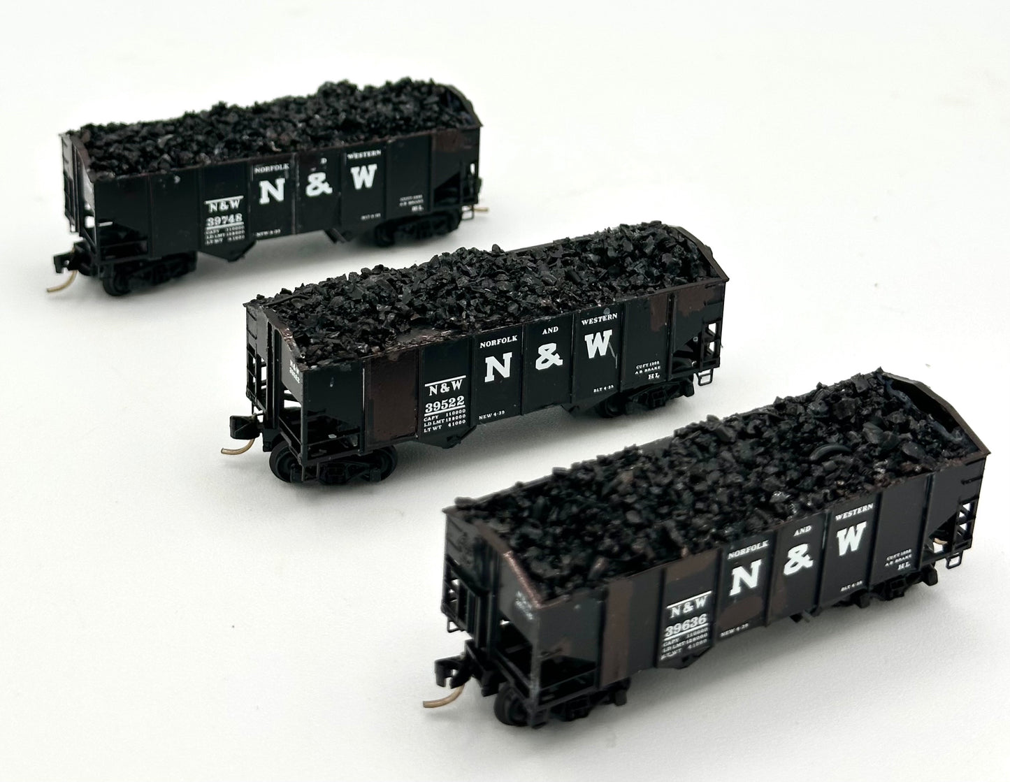 Micro Trains MTL 91012 N Scale Norfolk & Western 33' Twin Bay Hoppers 3 Car Pack
