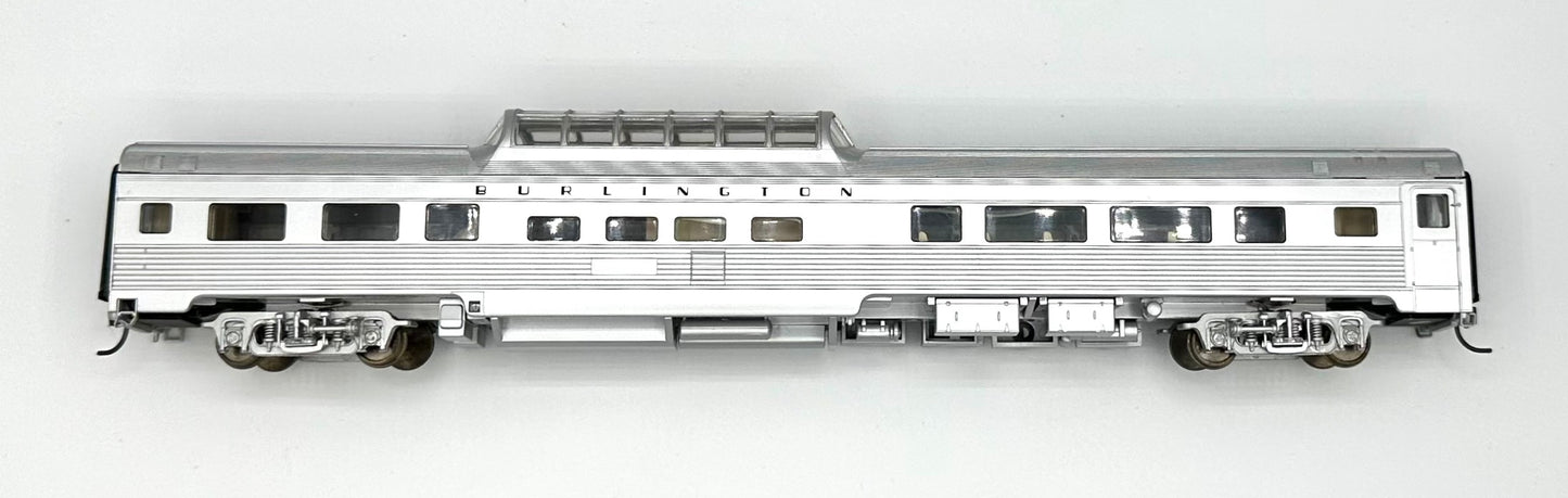 Walthers HO Scale Burlington Budd Vista Dome Coach