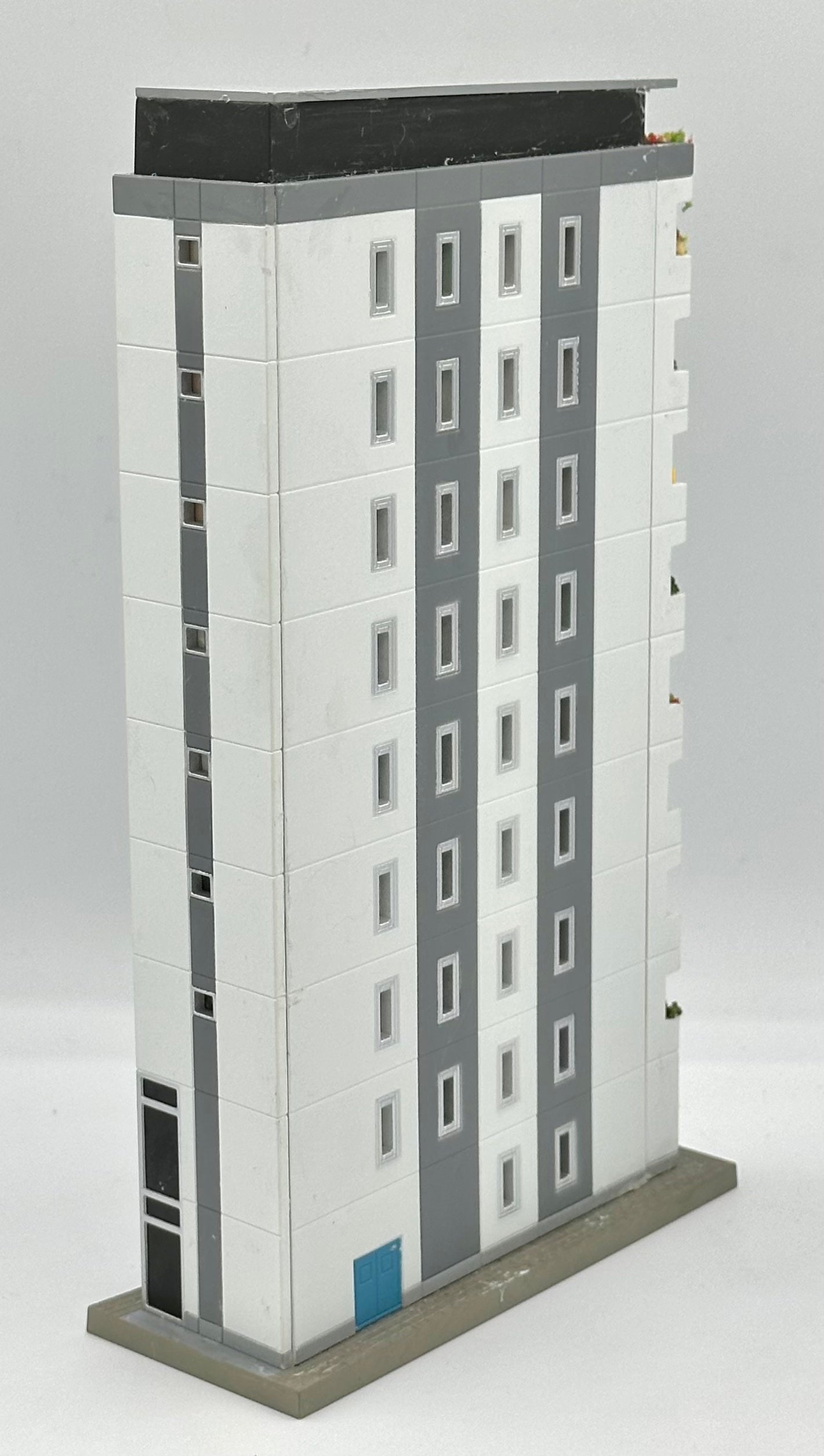 TomyTec N Scale Building Collection Thin Building B