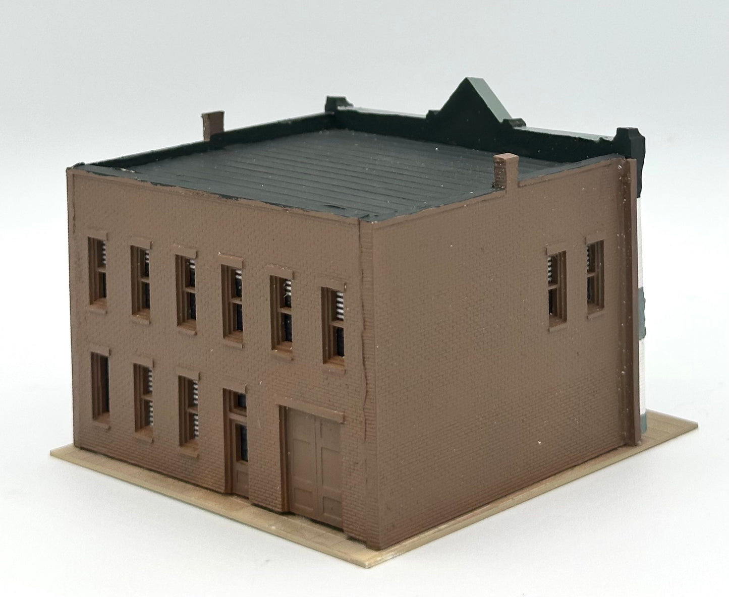 DPM N Scale Custom PaintedHigh St. Block Trackside Camera's The Travel Shop Lighted
