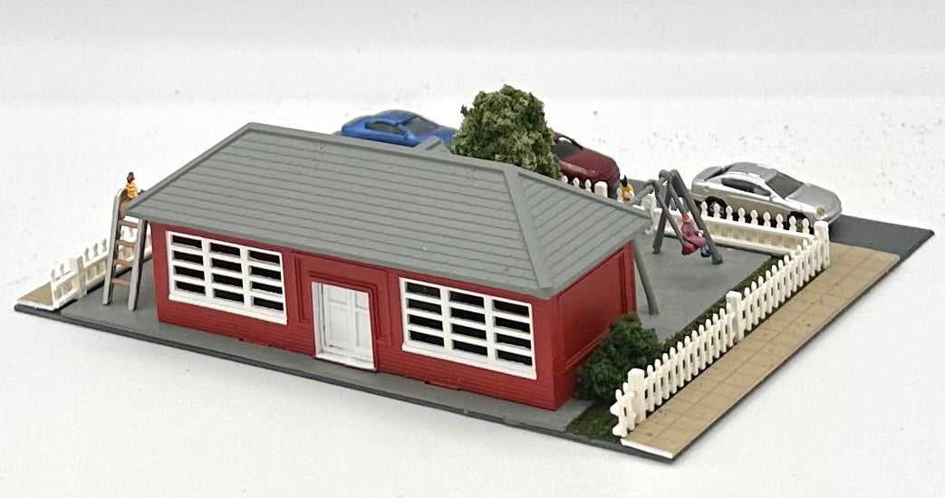 Bachmann N Scale 55-7307 "SchoolHouse/Playground" Diorama